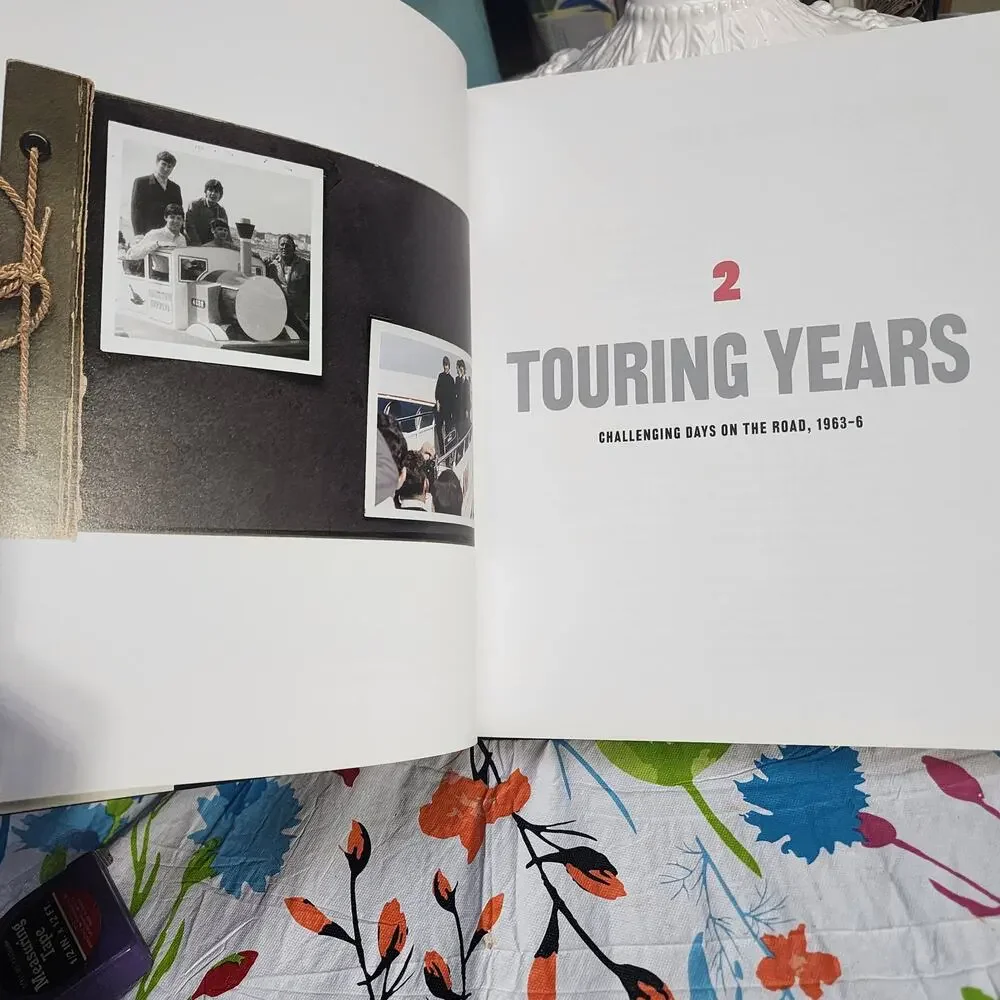 The Beatles Unseen. Behind the Scenes with the Beatles Mark Haywa